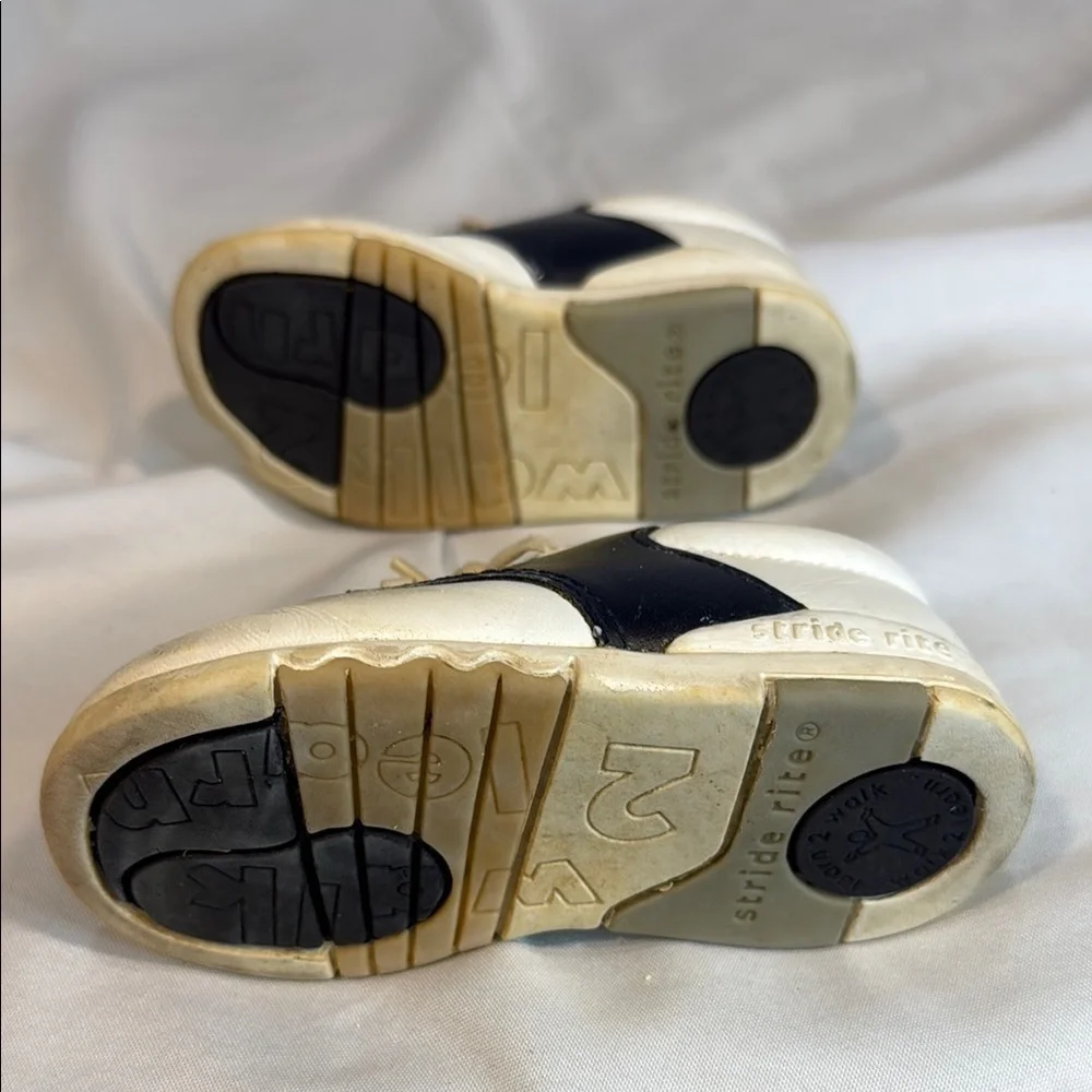 Vintage Stride Rite, Toddler/Baby Walking Saddle Shoes, Navy/White, sz 5 1/2 M